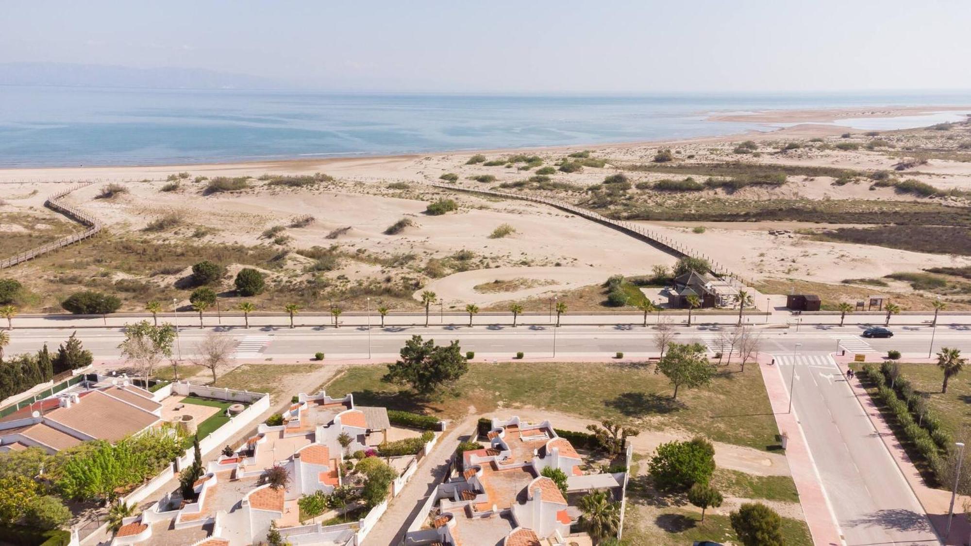 Eusebio - Casa En Riumar Para 4 Personas Y En Primera Linia De Mar - Deltavacaciones Exterior foto